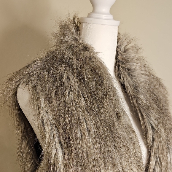 Zara Basic Faux Fur Long Vest Sz S - Picture 4 of 8